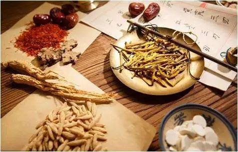 外阴溃烂是什么原因?